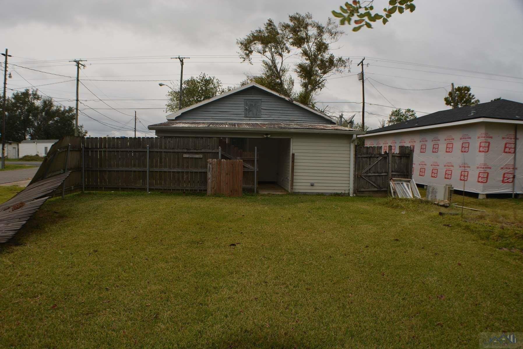 Arms St, Thibodaux, LA 70301
