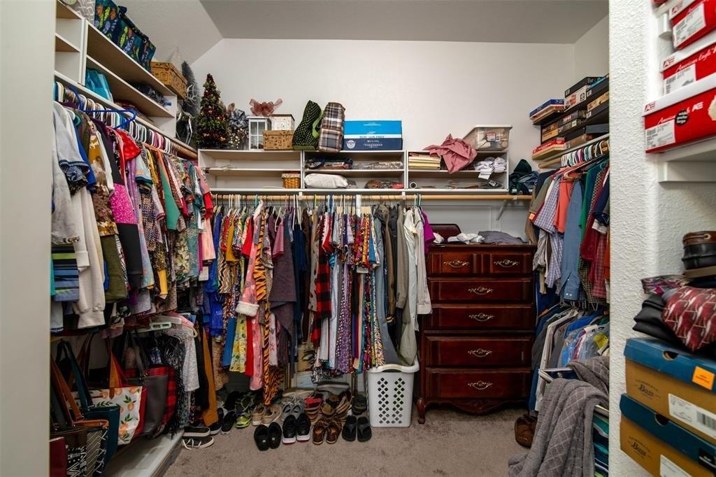 Bush Ave, Waxahachie, TX 75165
