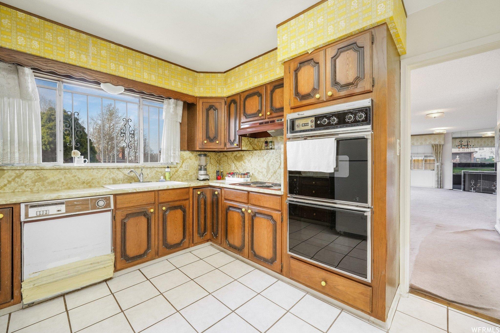 E 1700 S, Salt Lake City, UT 84108