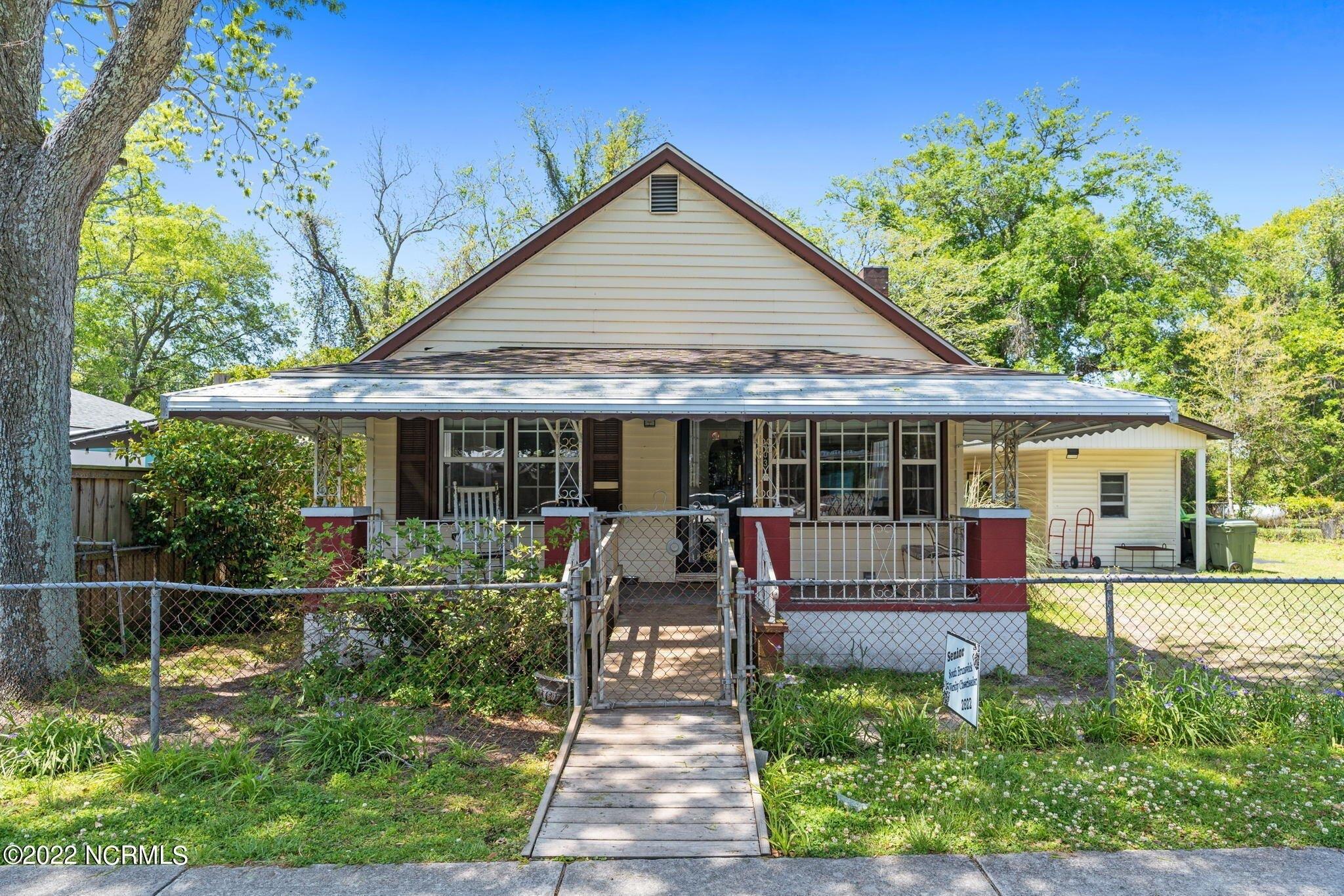 N Howe St, Southport, NC 28461