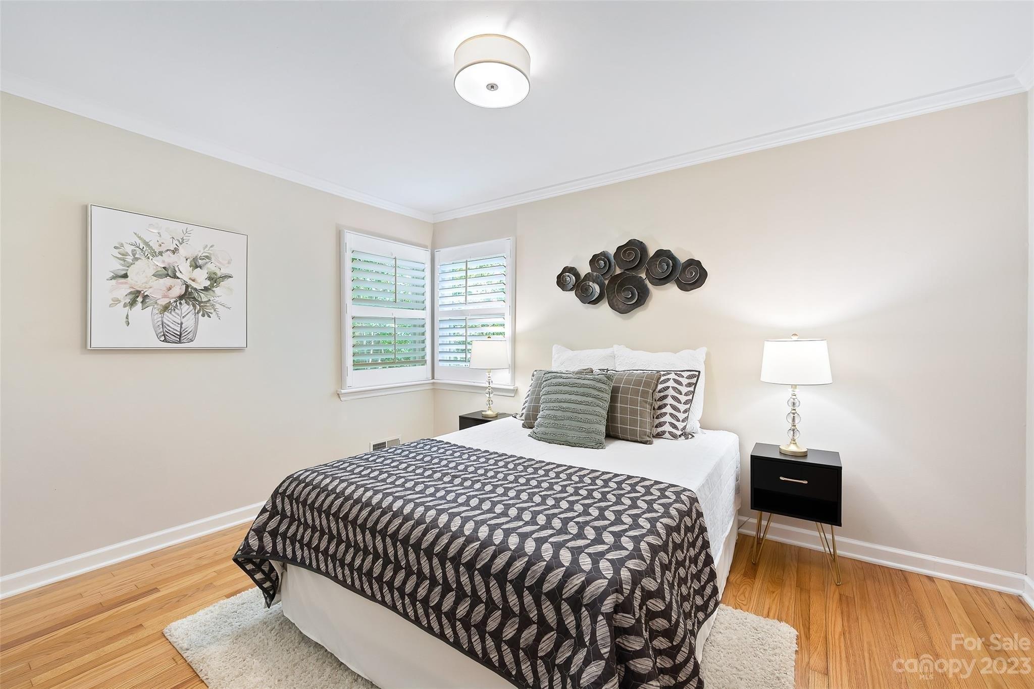 University Dr, Charlotte, NC 28209