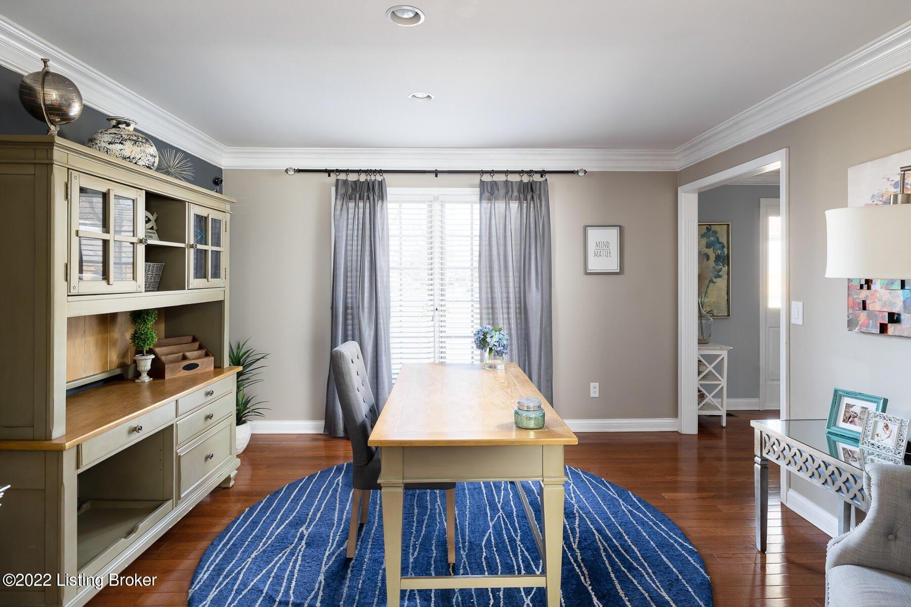 Beech Spring Ct, Louisville, KY 40241