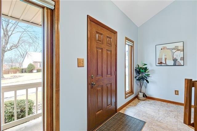 Sw Park Dr, Blue Springs, MO 64015