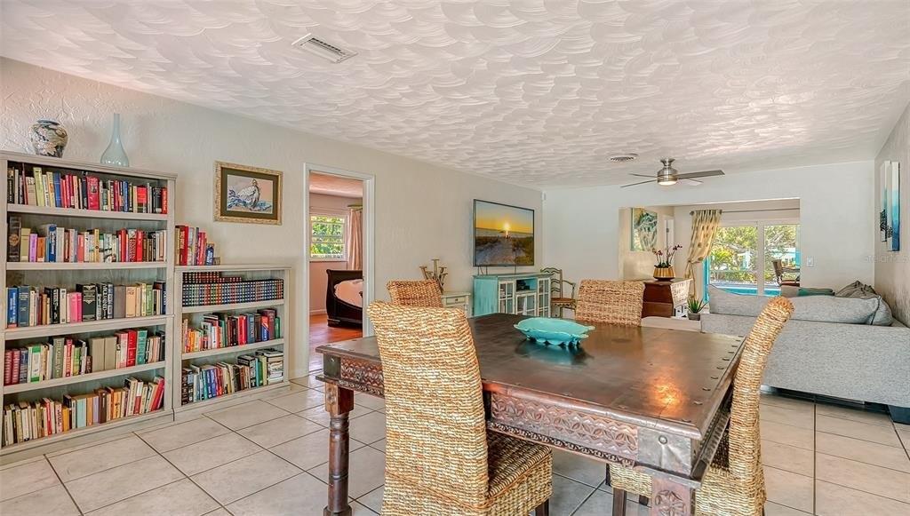 Windward Ave, Sarasota, FL 34242