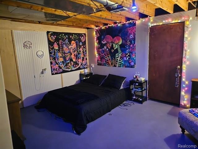 Shoreview Ct, Saint Clair Shores, MI 48082