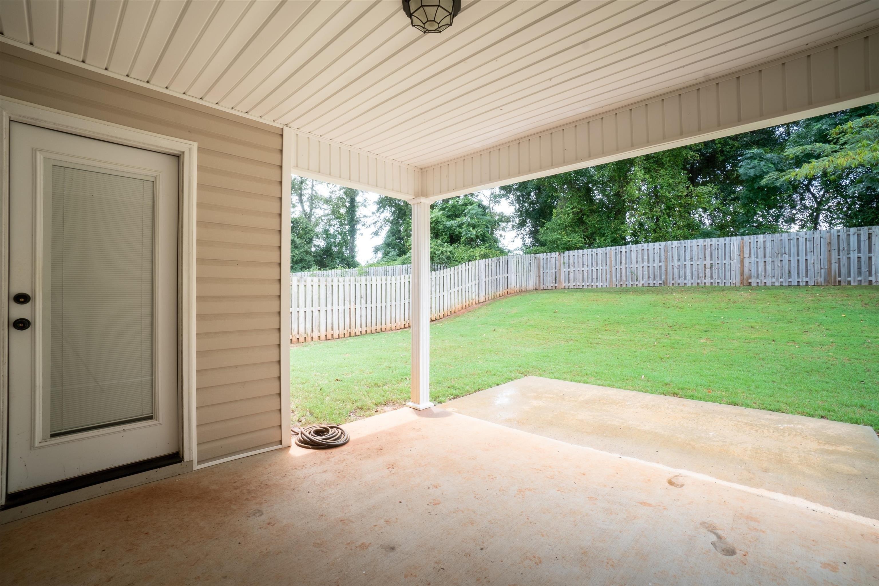 Hawks Ridge Trce, Byron, GA 31008