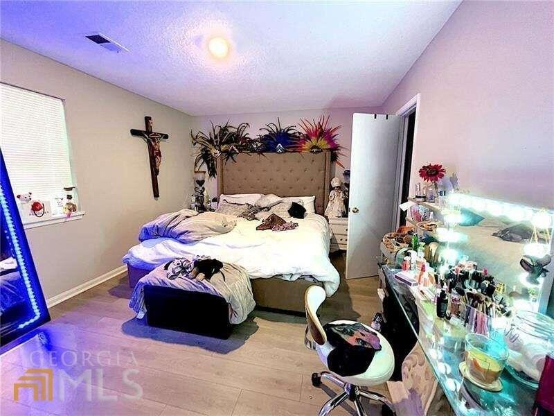 Bowers Pointe Dr Sw, Lilburn, GA 30047