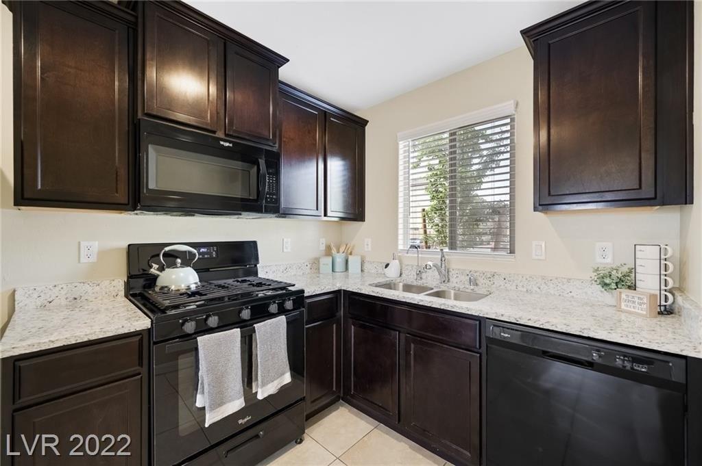 Harristown Dr, Las Vegas, NV 89115