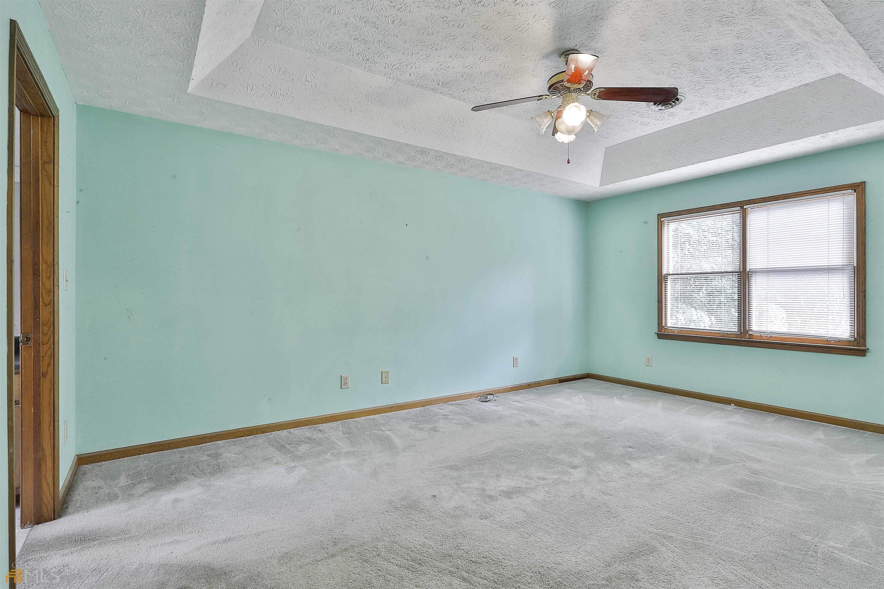 Vista Ln, Tyrone, GA 30290
