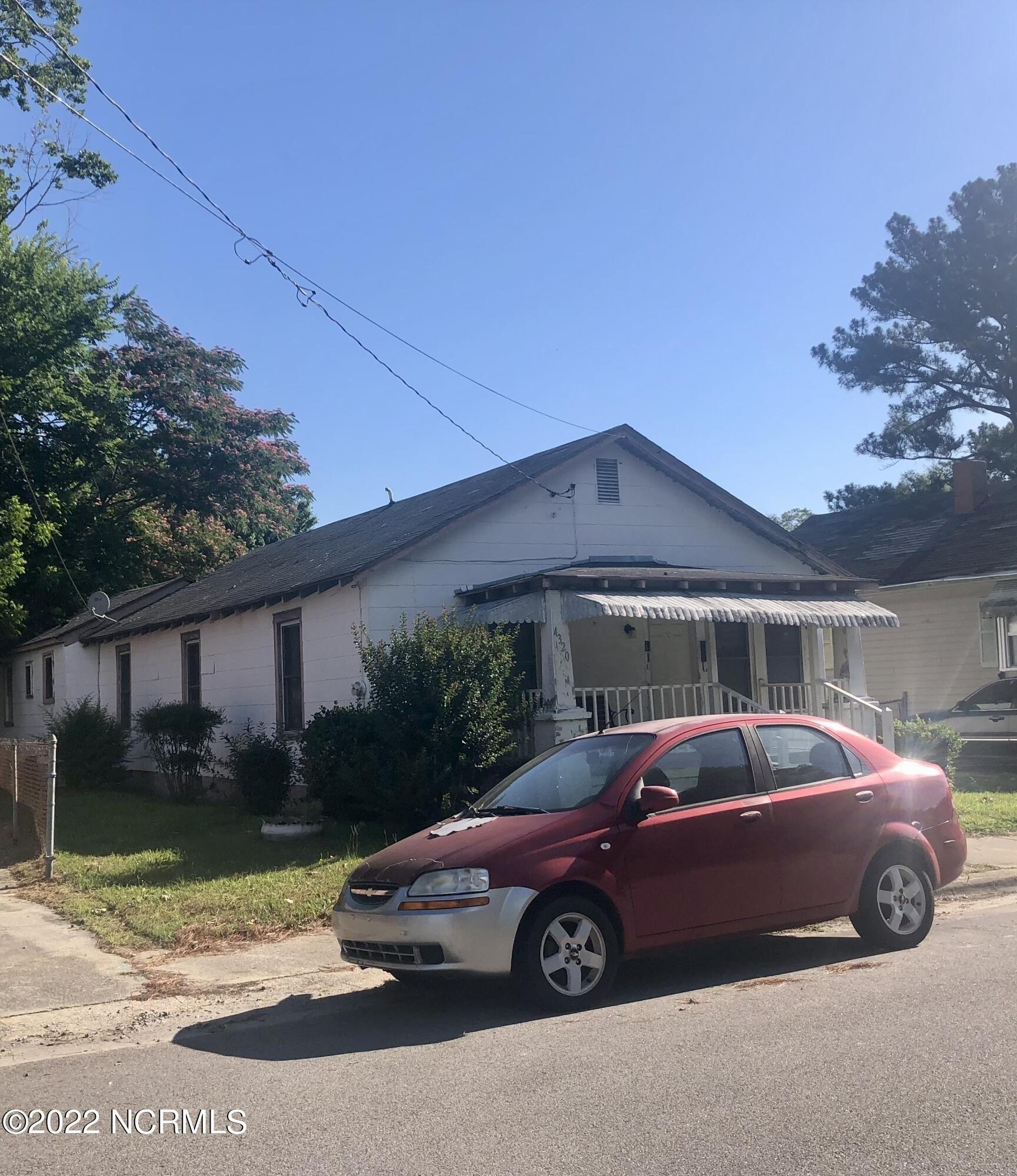 Wallace St, Farmville, NC 27828