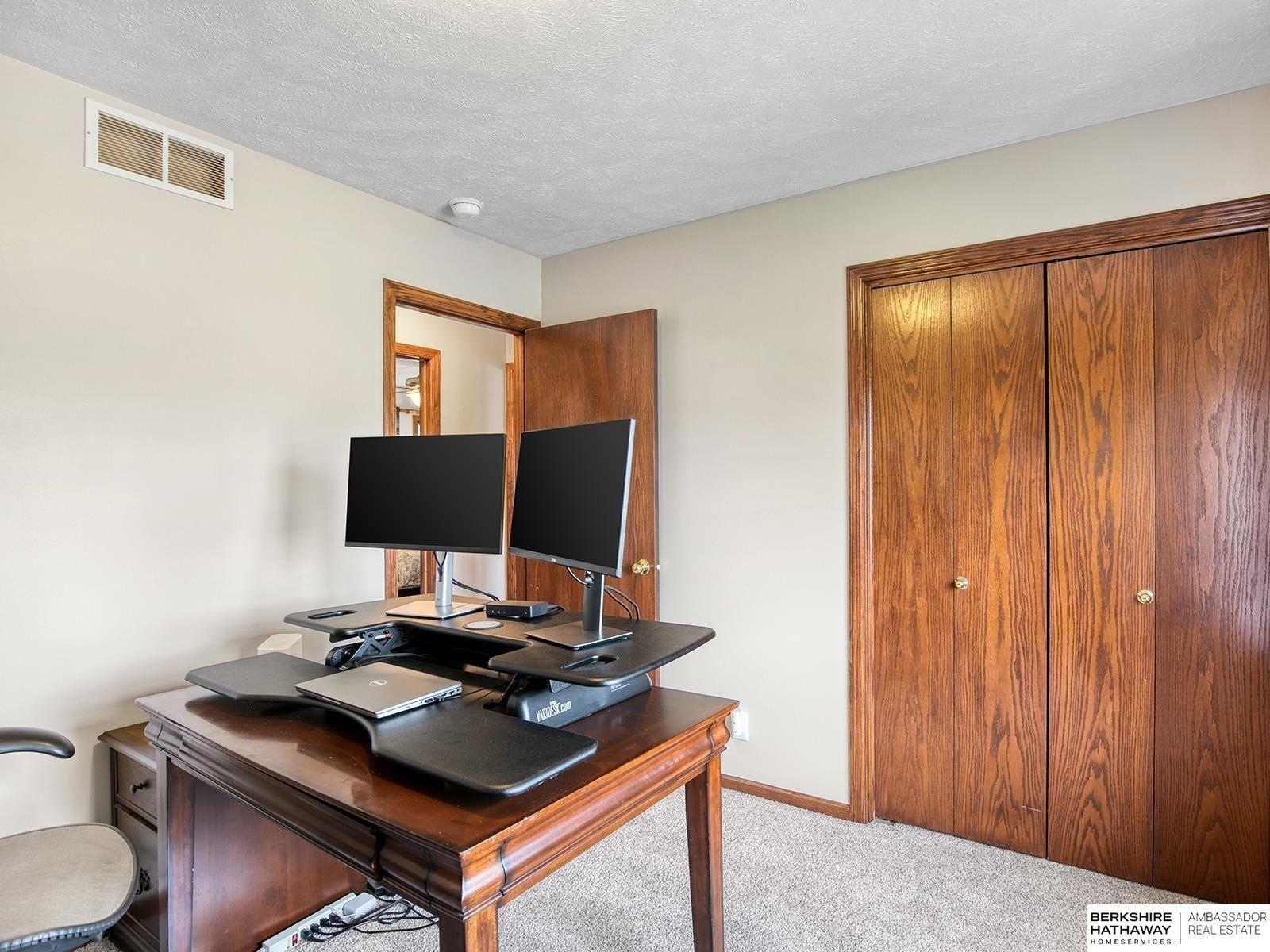 S 217th St, Gretna, NE 68028