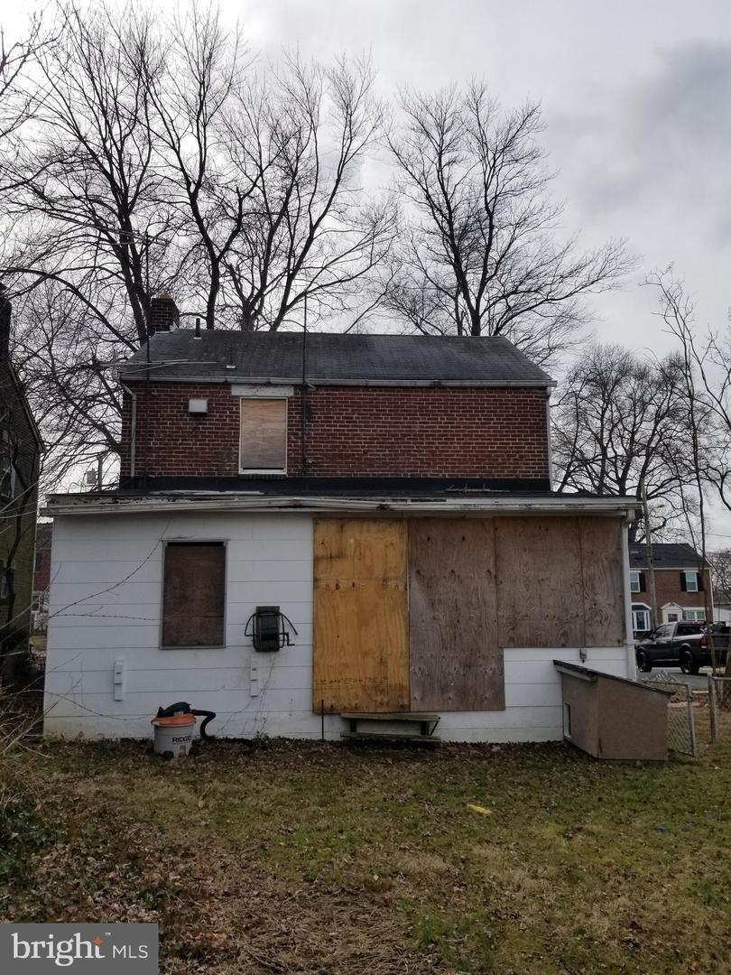 W Roosevelt Ave, New Castle, DE 19720
