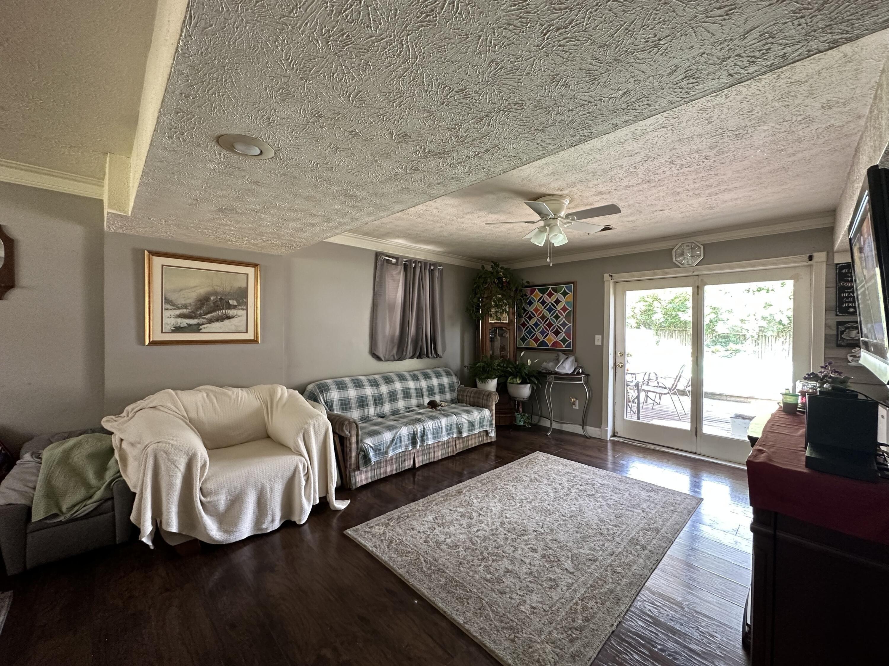Forsythe Dr, Lexington, KY 40514