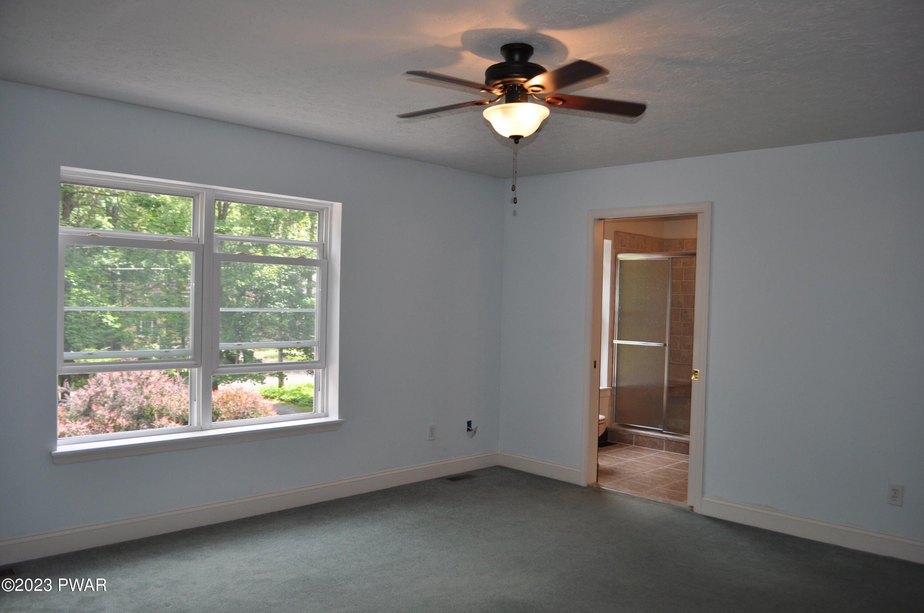 Stillwater Dr, Pocono Summit, PA 18346