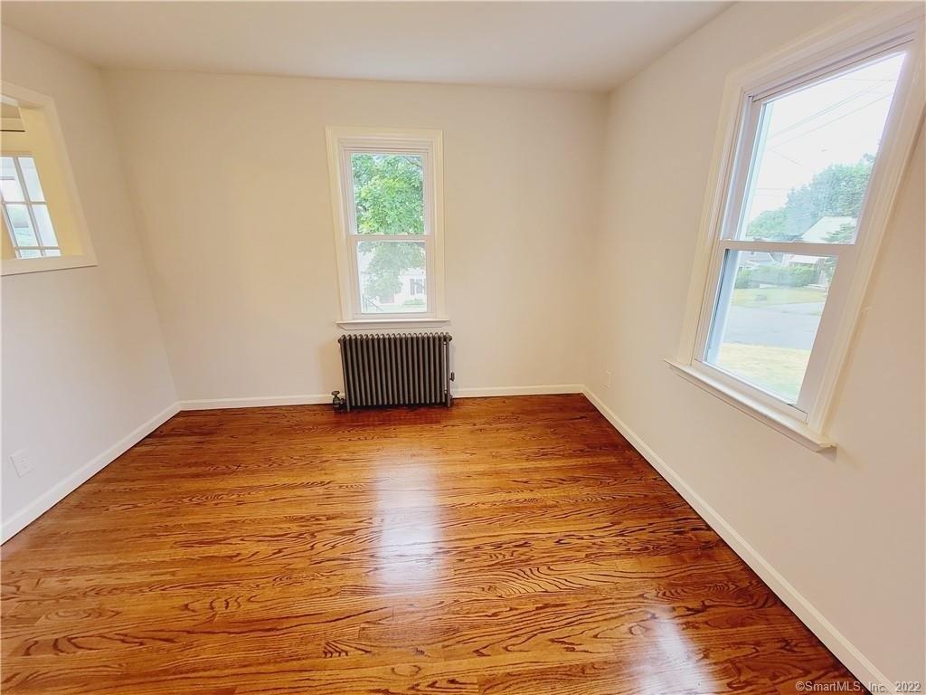 Cherry Ln, West Haven, CT 06516