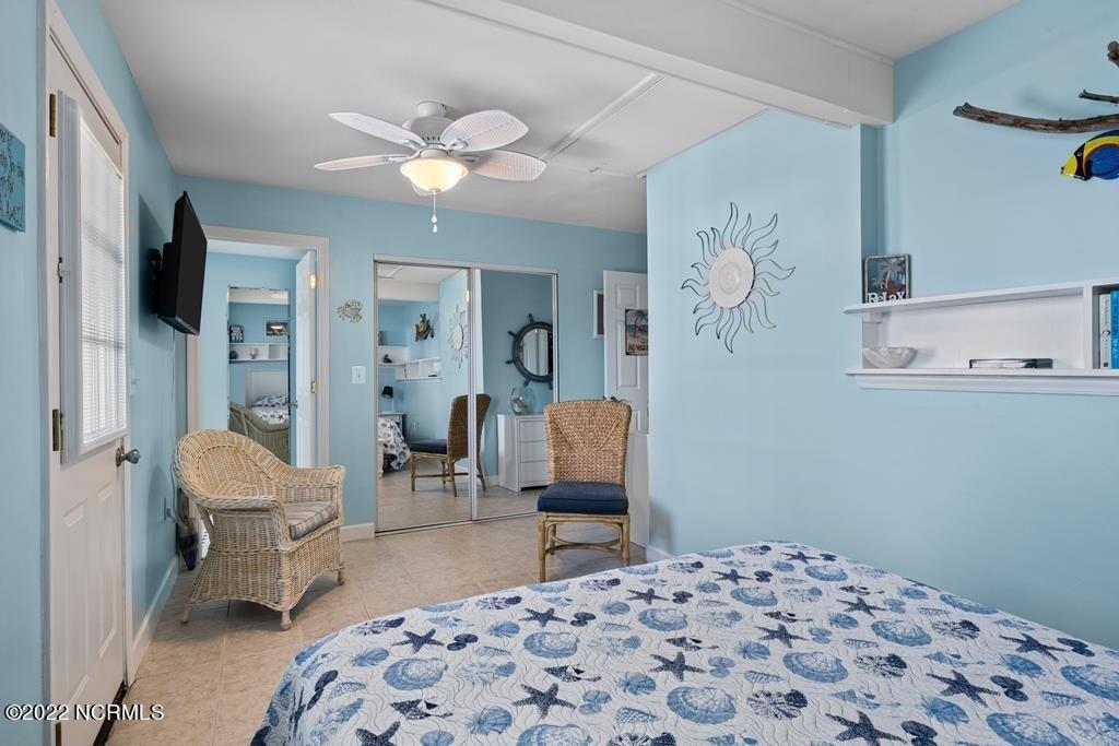 Freeman Ln, Atlantic Beach, NC 28512