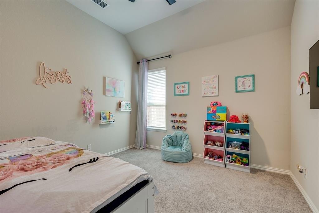Lakemont Dr, Fort Worth, TX 76131