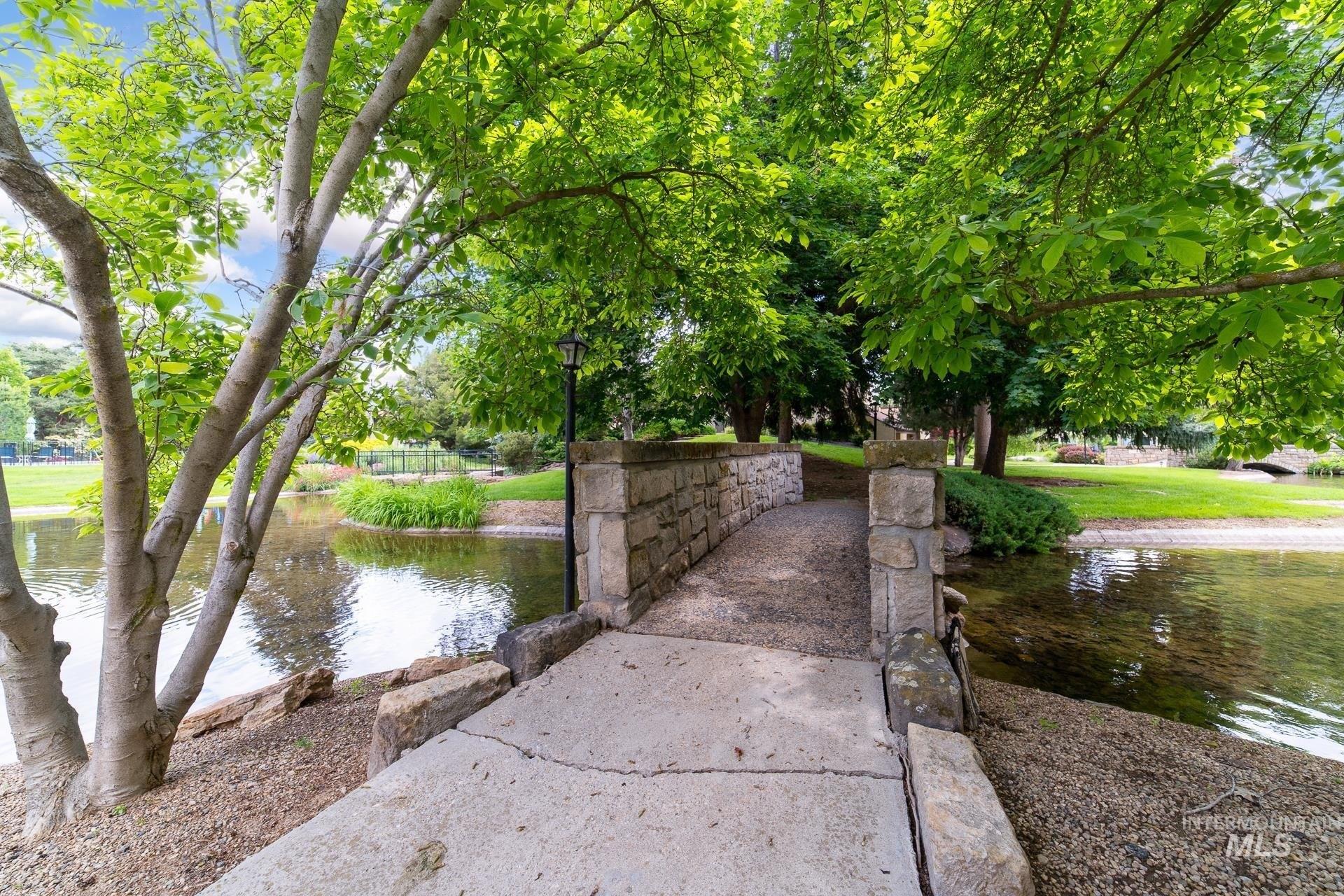 N Camelot Dr, Boise, ID 83704