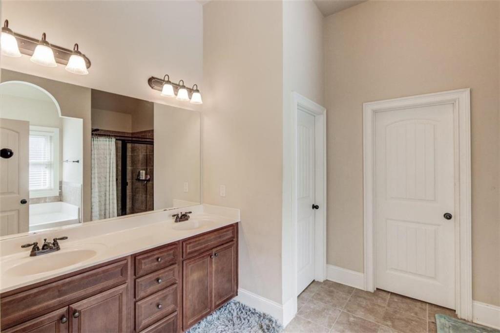 Bridgehaven Dr, Snellville, GA 30039