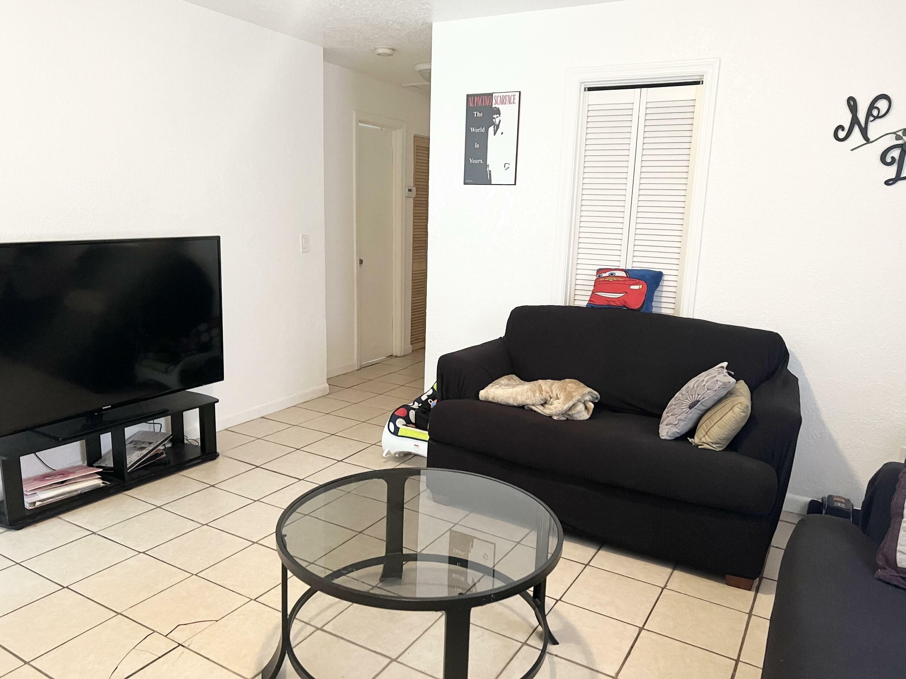 Avenue I, Fort Pierce, FL 34947