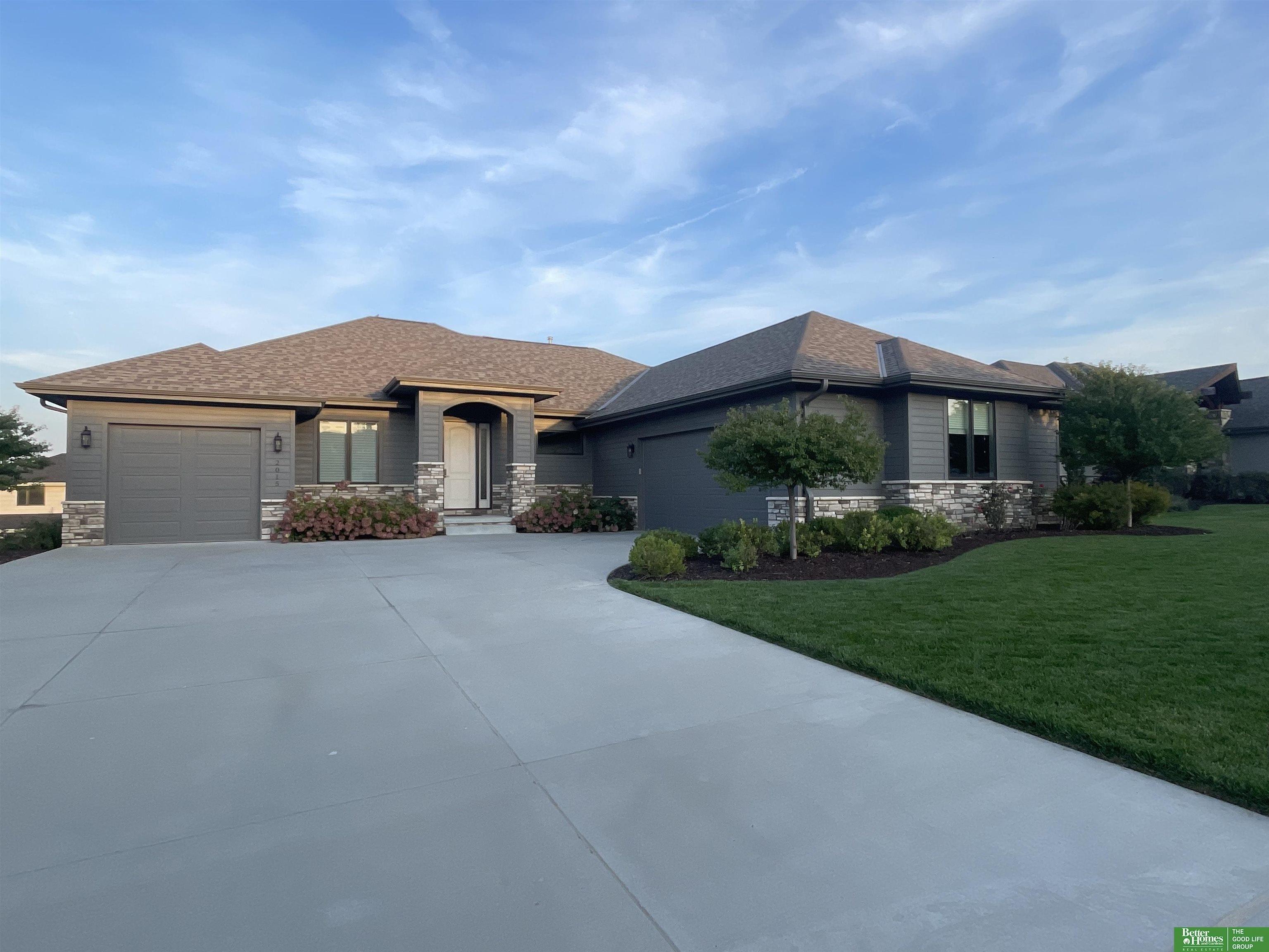 Topaz Cir, Garden Grove, CA 92845