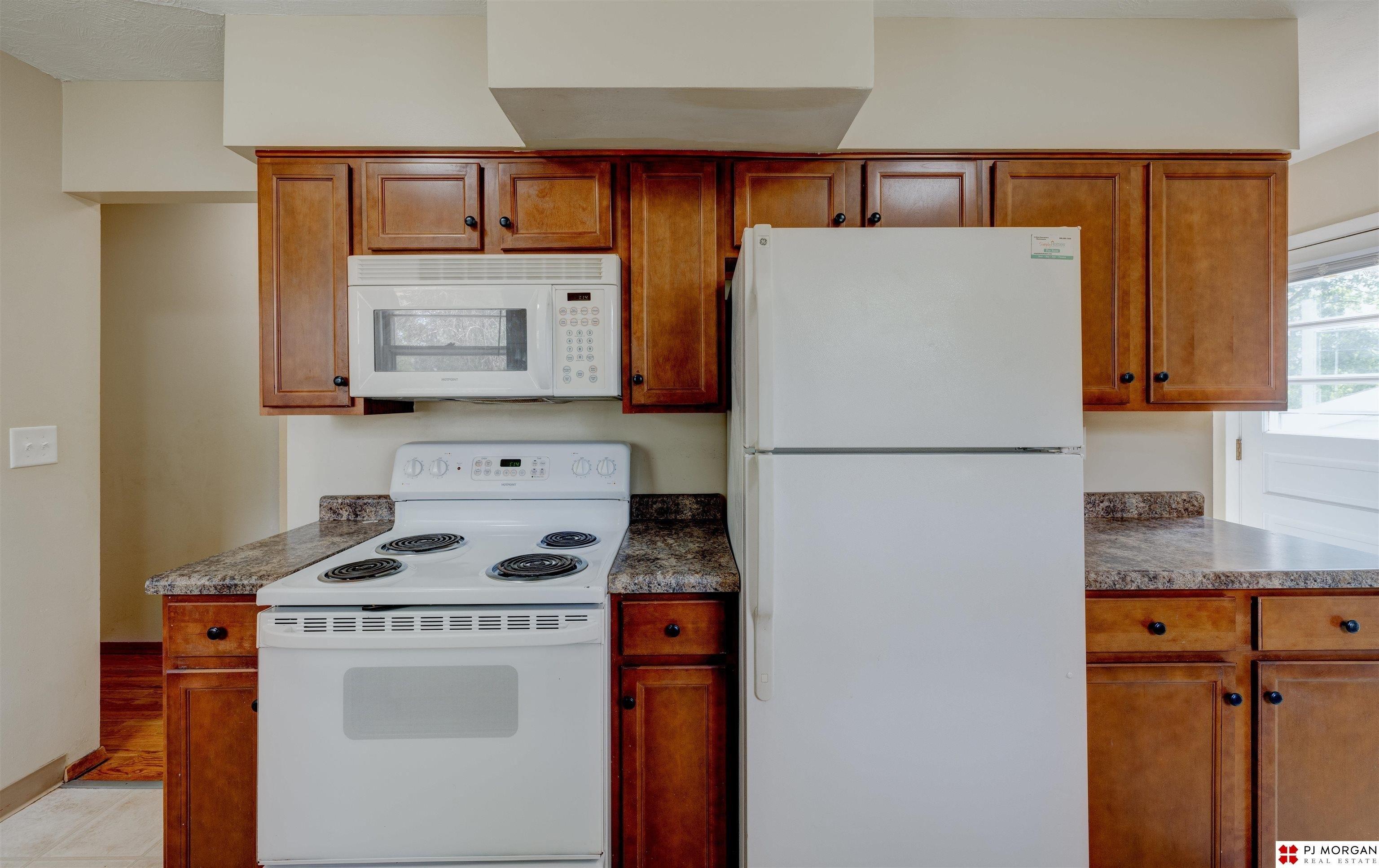 Madison St, Bellevue, NE 68005