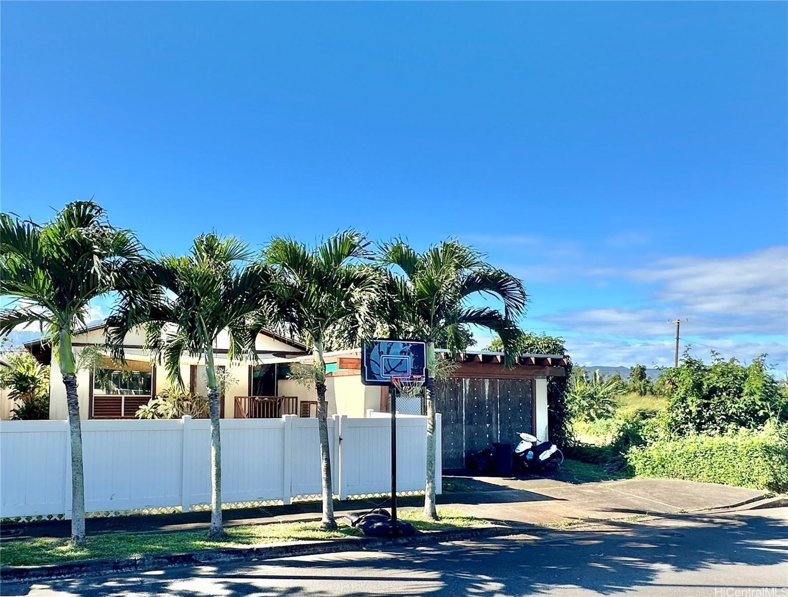 Kilioe Pl, Haleiwa, HI 96712