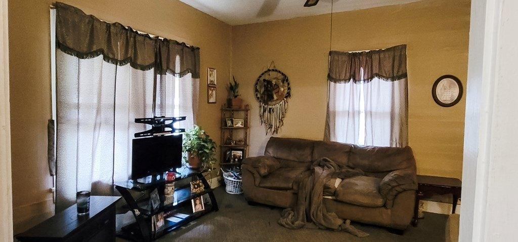 Monroe St, Sweetwater, TN 37874