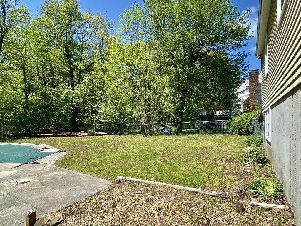 Briarwood Rd, Rutland, MA 01543