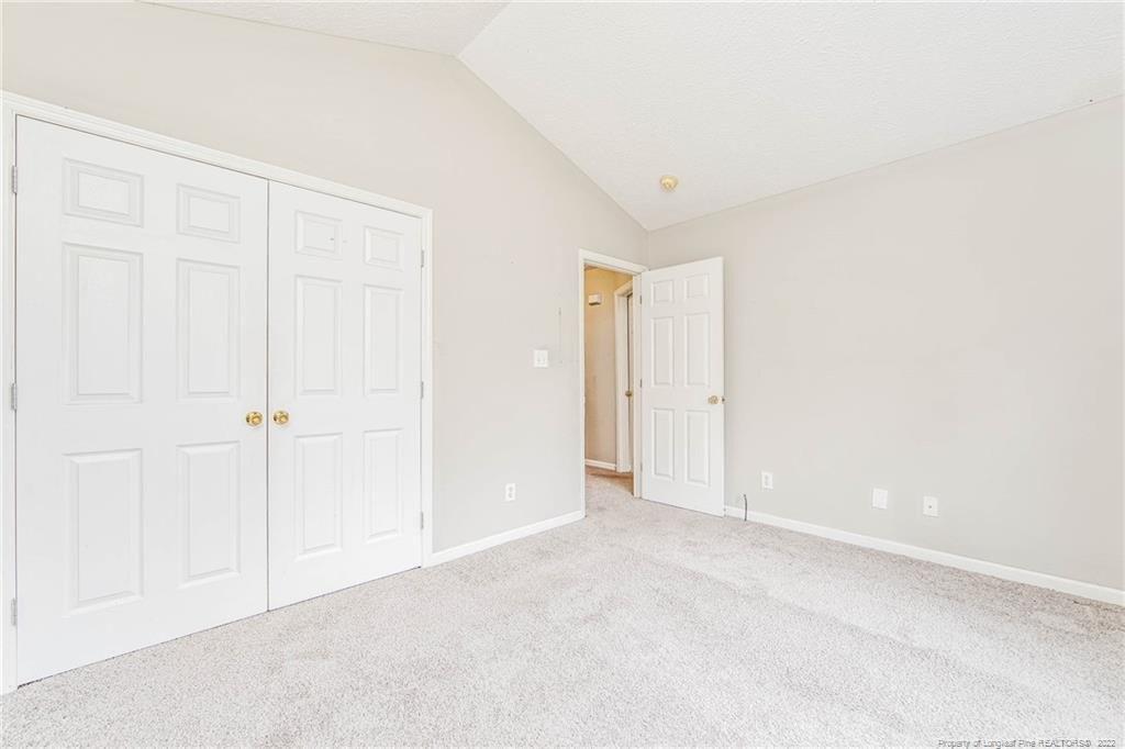 Castlebay Ct, Fayetteville, NC 28303
