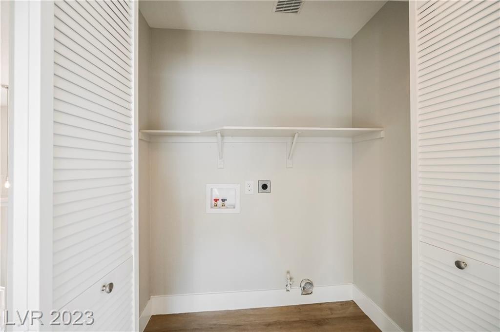 Jumpin Juniper Ave, Las Vegas, NV 89129