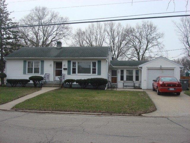 College Ave, Ottawa, IL 61350