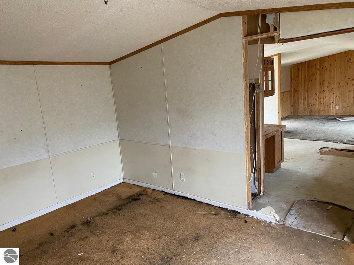 Darragh Rd, Mancelona, MI 49659