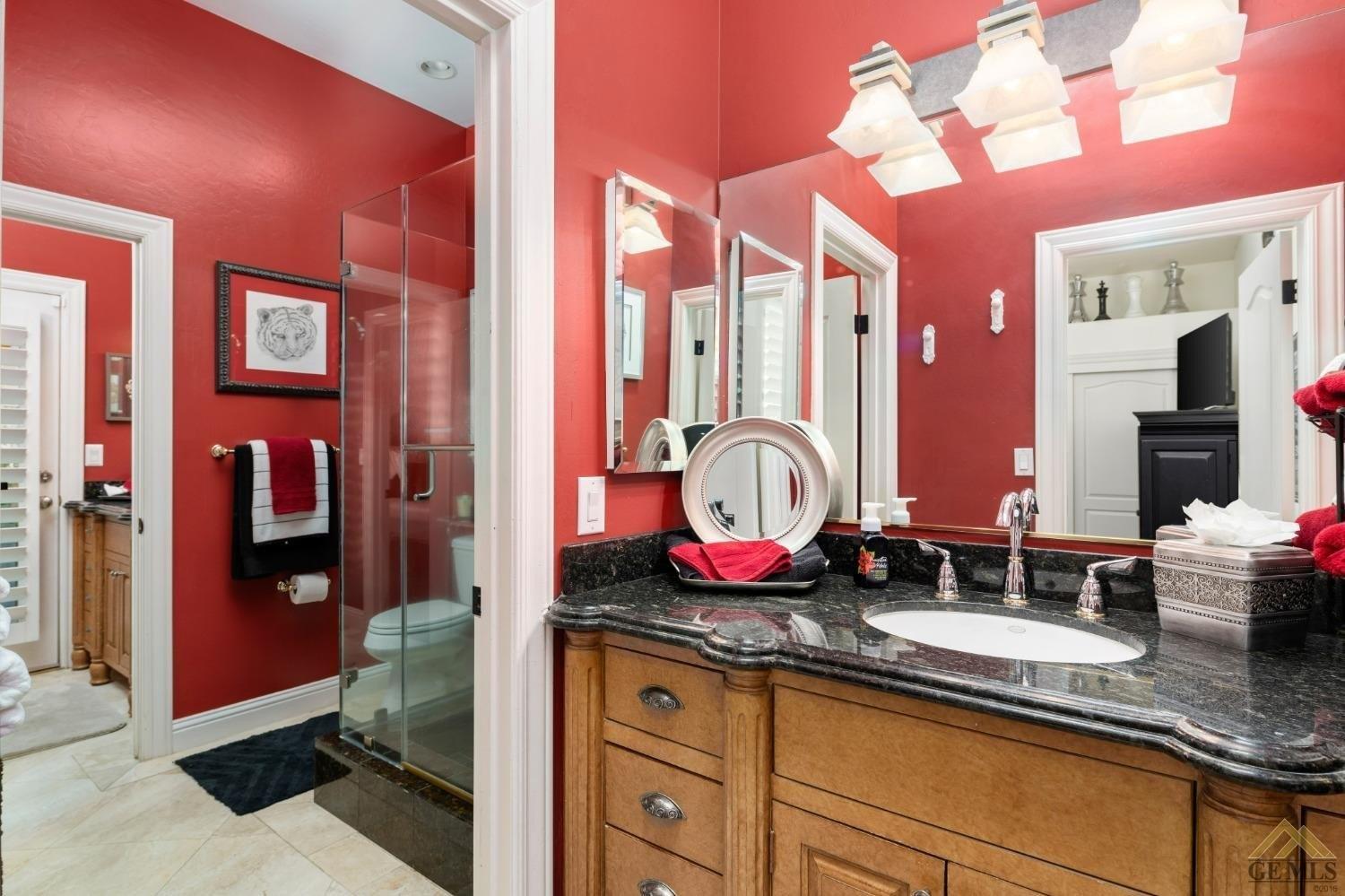 Norwich Way, Bakersfield, CA 93311