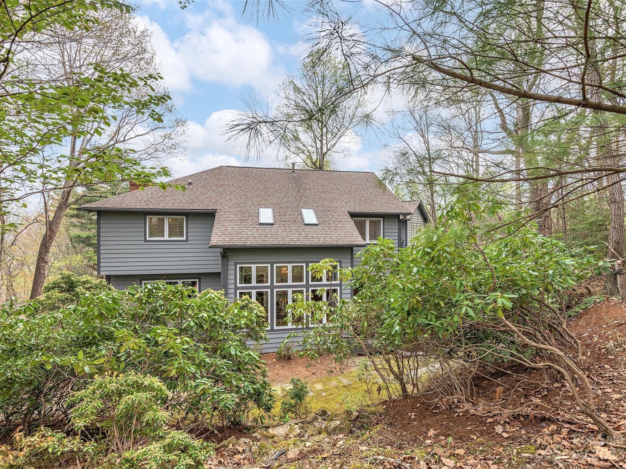 Galloway Dr, Asheville, NC 28803