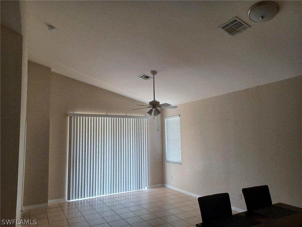 Avian Ave, Fort Myers, FL 33916