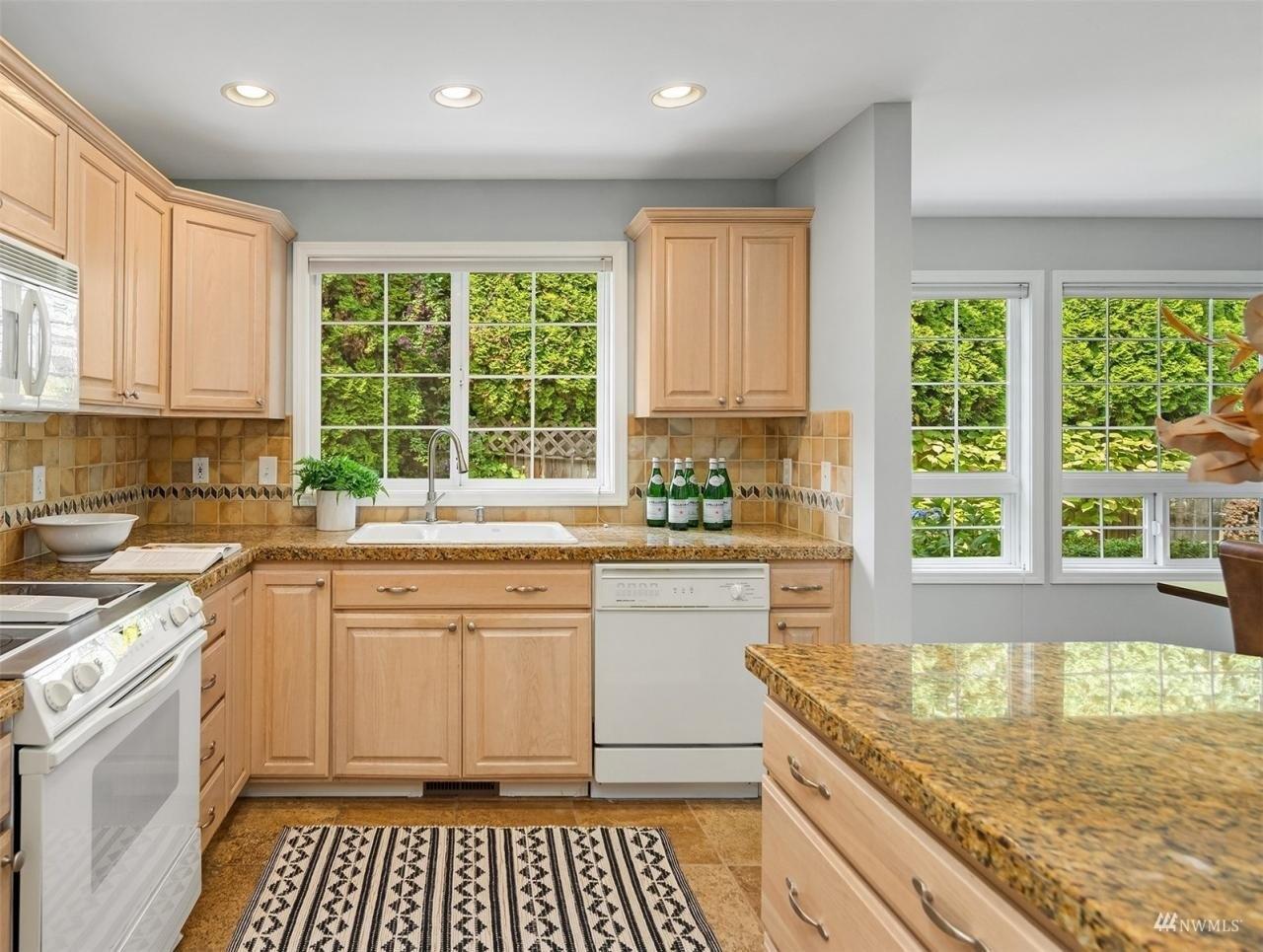 Se 255th Pl, Kent, WA 98042
