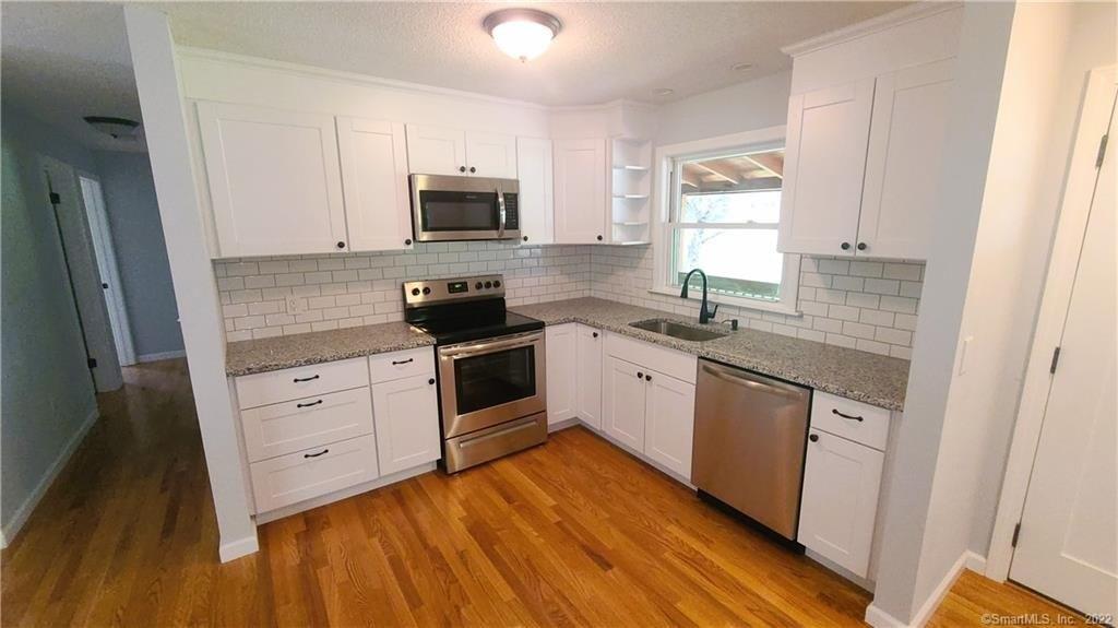 Round Hill Rd, Salem, CT 06420