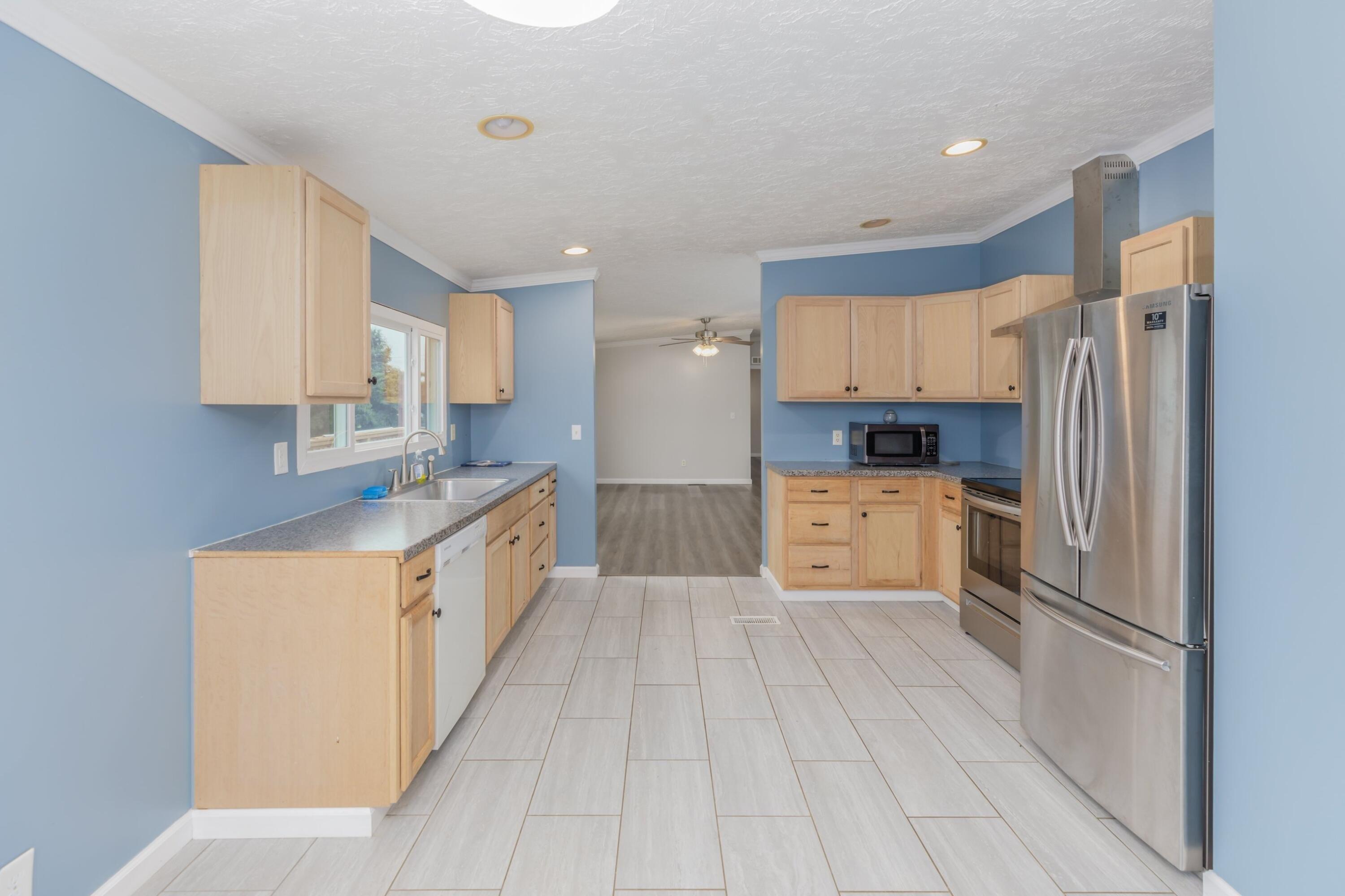 Hershey Dr, Whitesburg, TN 37891