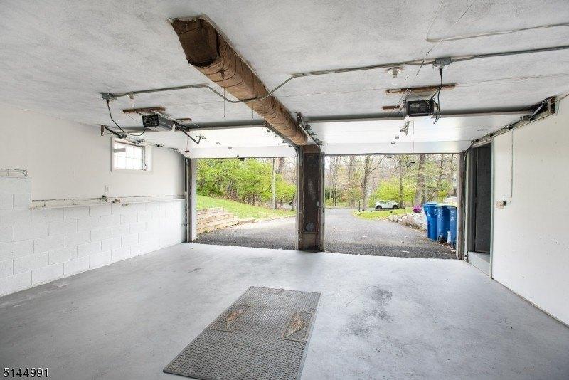 Robin Glen Rd, Watchung, NJ 07069
