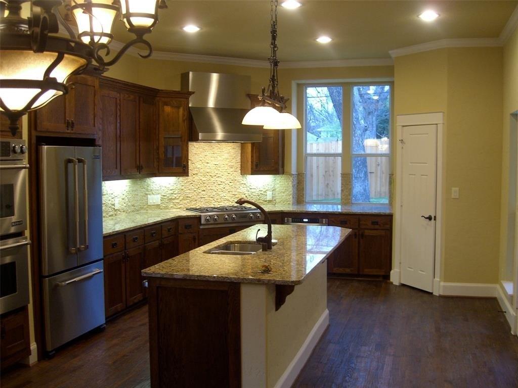 Willis Ave, Dallas, TX 75206