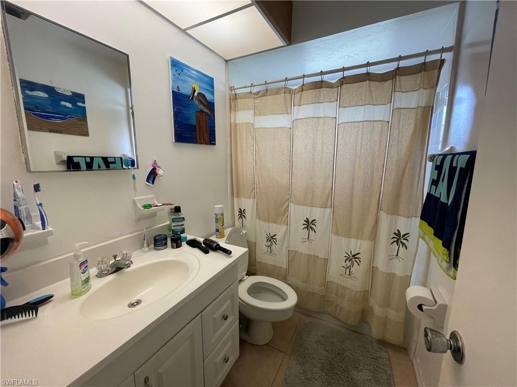 Marilyn Ln, Fort Myers, FL 33905