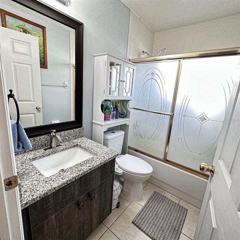 W Mango Ave, Tampa, FL 33616