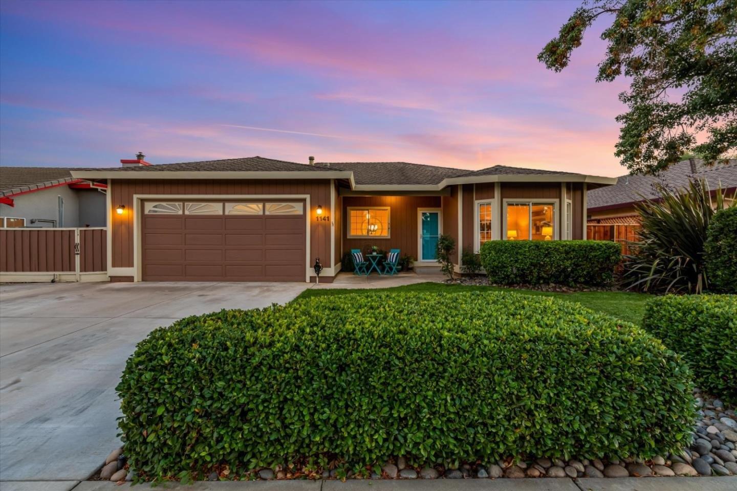 Jan Ave, Hollister, CA 95023