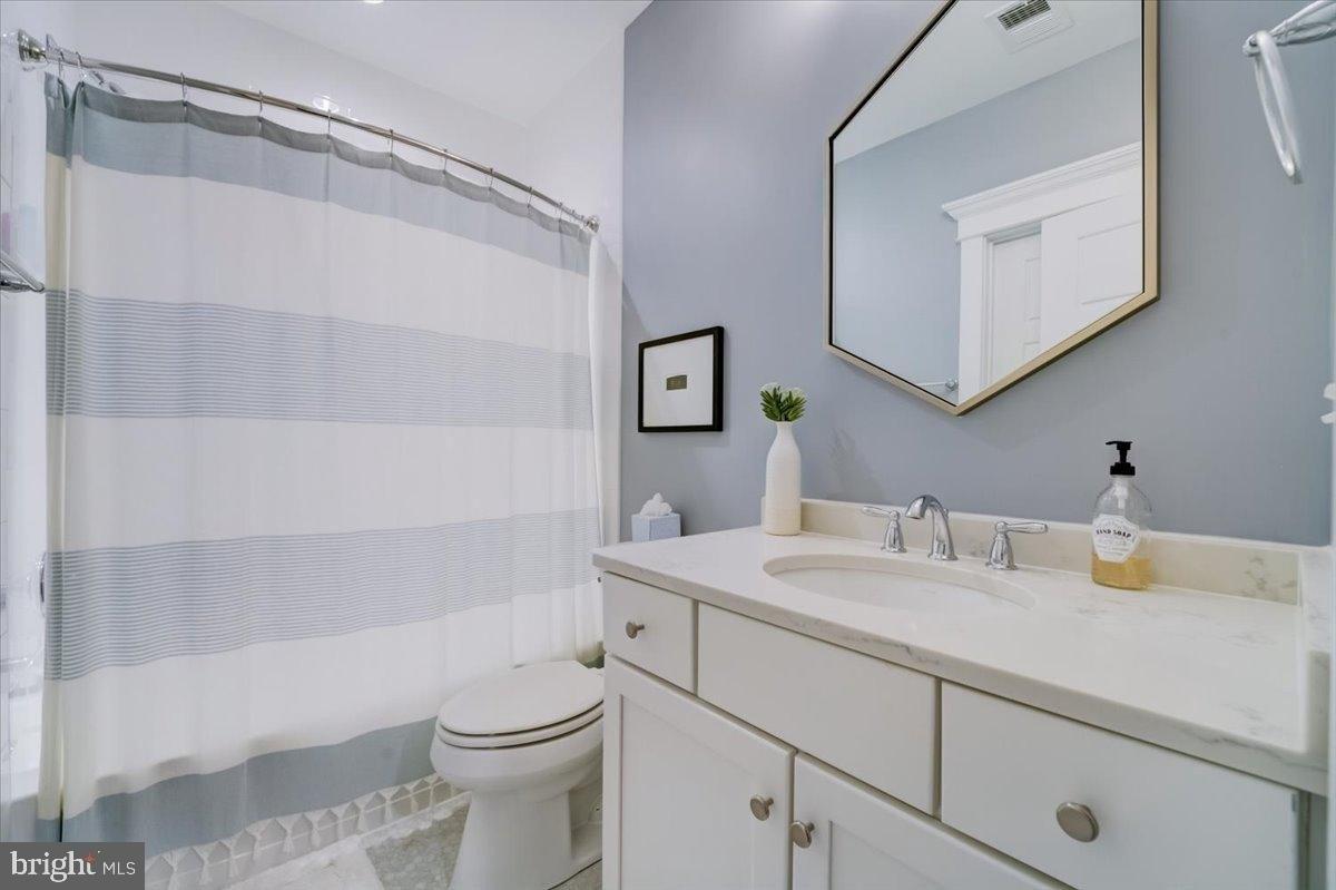 Battle St Sw, Vienna, VA 22180