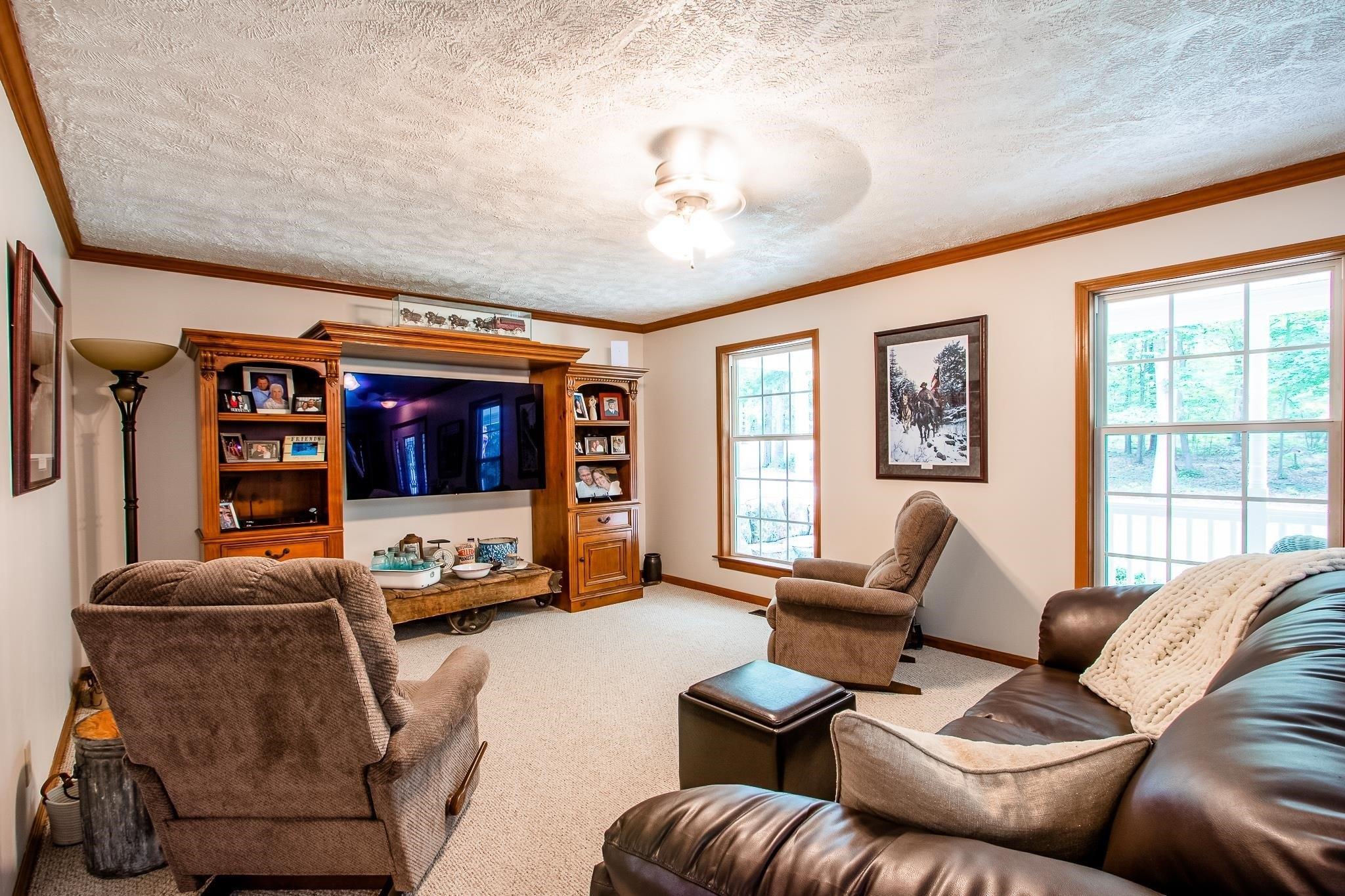 Brown Mountain Ln, Elkton, VA 22827