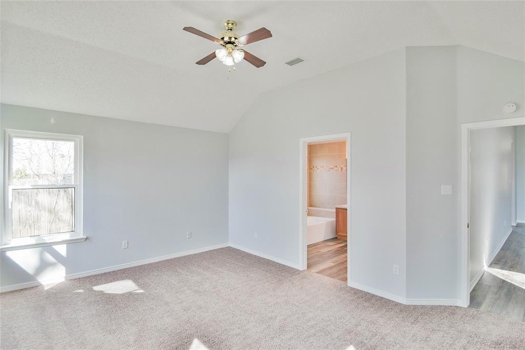 Long Rifle Dr, Fort Worth, TX 76108