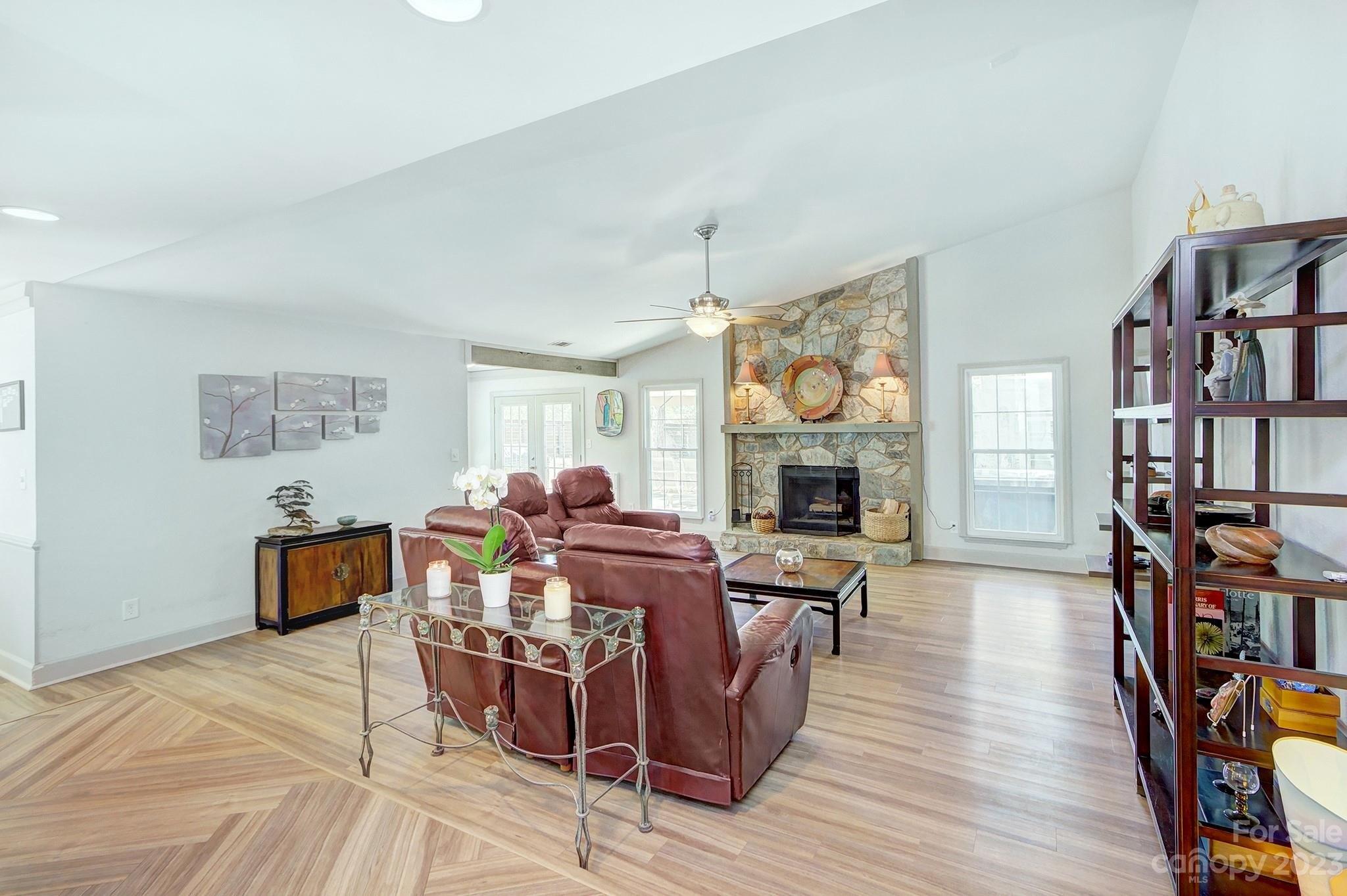 Sweetgrass Ln, Charlotte, NC 28226