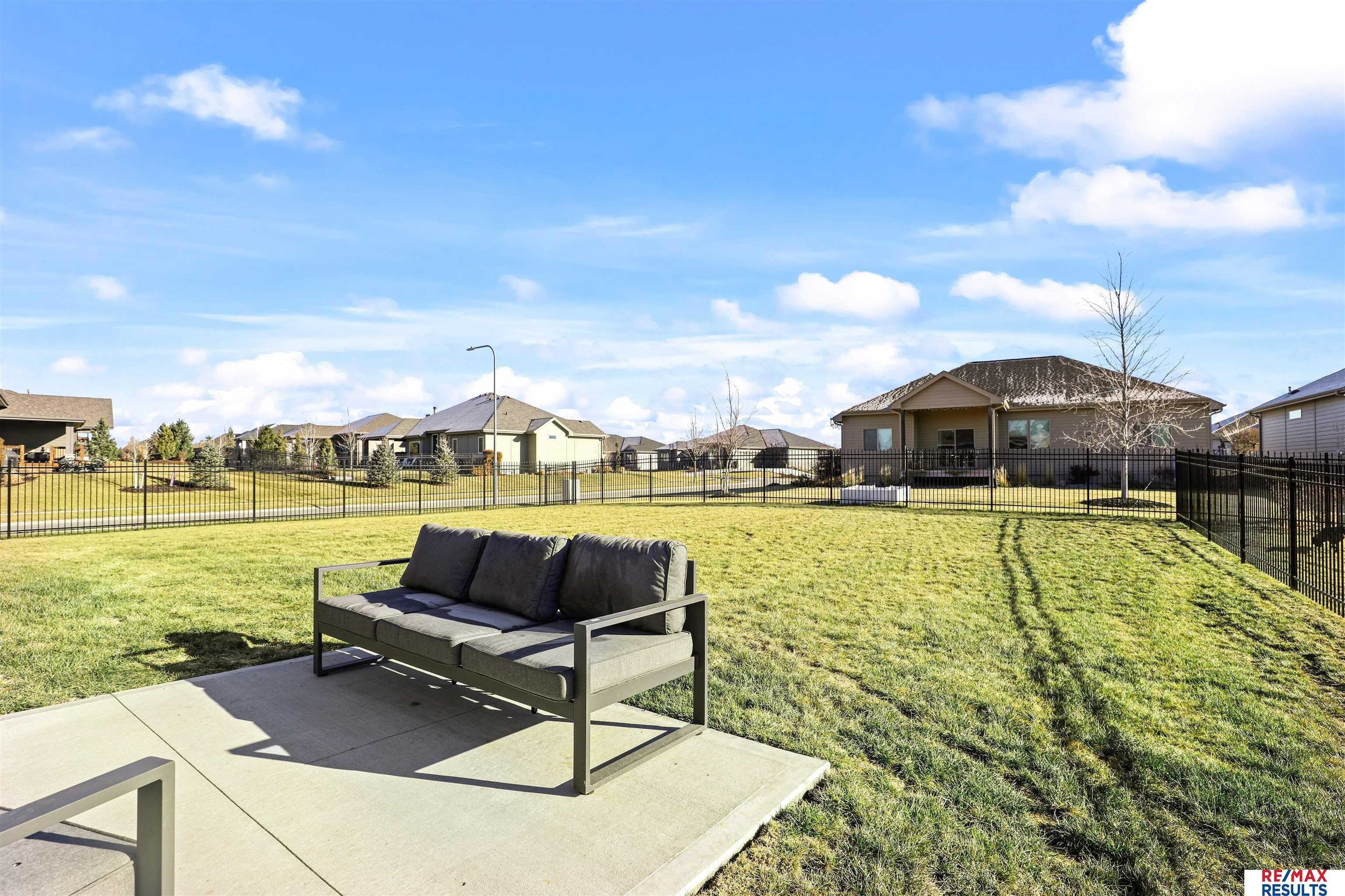 S 176th St, Omaha, NE 68136