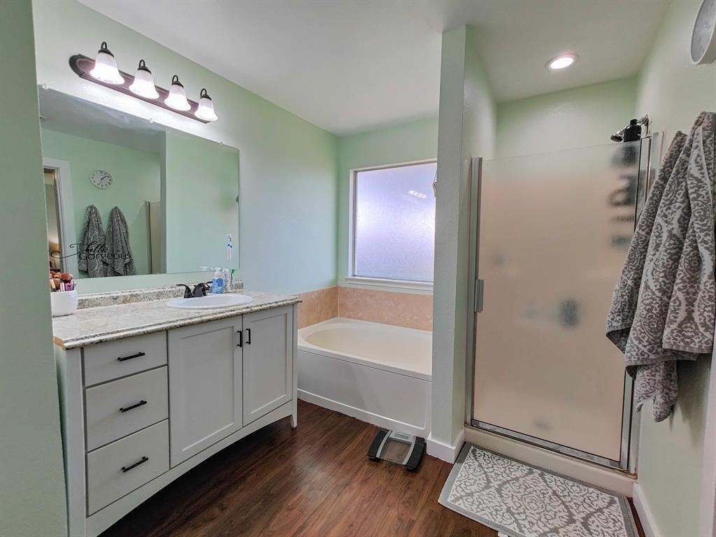 Redding Dr, Saginaw, TX 76131